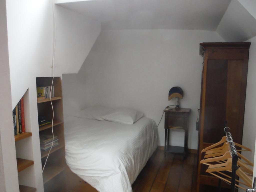 Peniche - Le Nenuphar Hotell Paris Rum bild